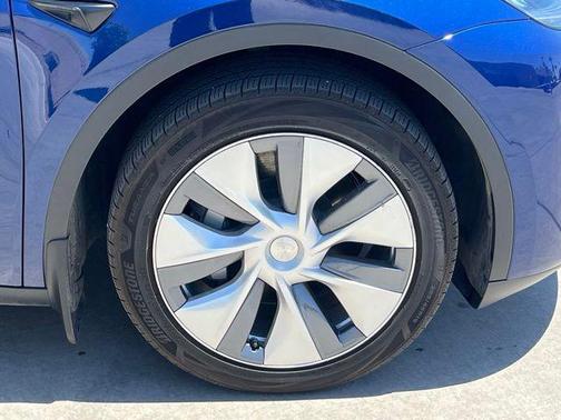 Deep Blue Metallic 2023 Tesla Model Y Long Range Dual Motor All-Wheel Drive