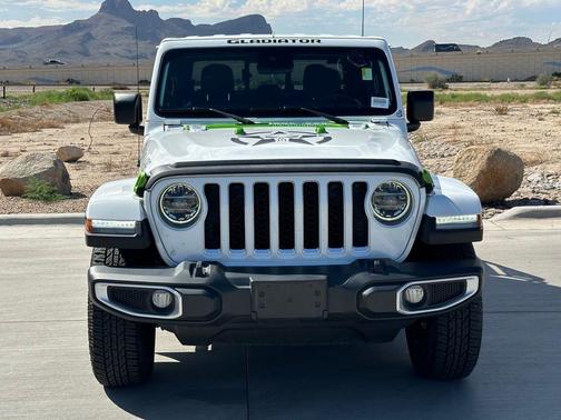 2021 Jeep Gladiator Overland