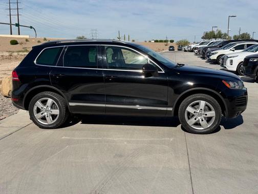 2013 Volkswagen Touareg TDI Lux