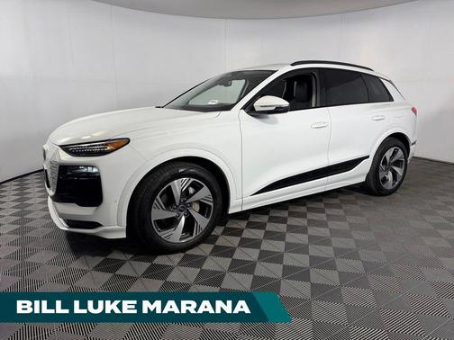 Glacier White 2025 Audi Q6 e-tron Prestige quattro