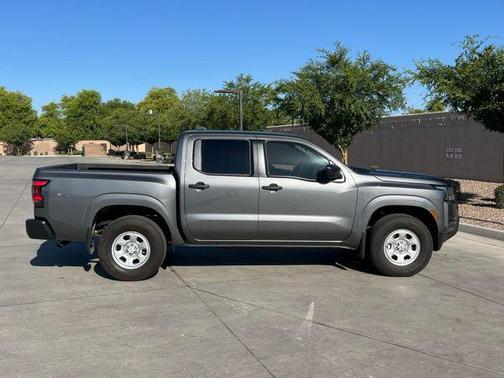 Gun Metallic 2024 Nissan Frontier S