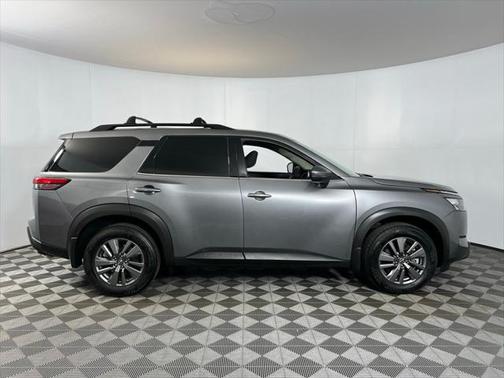 2024 Nissan Pathfinder SV FWD