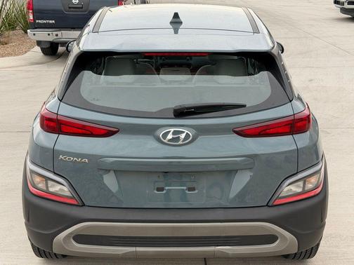 2022 Hyundai KONA SE