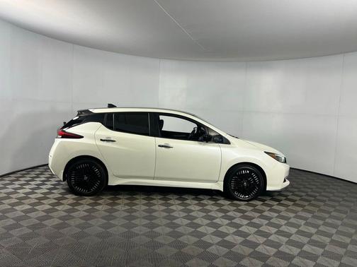 2024 Nissan Leaf SV PLUS