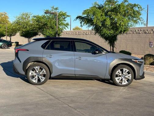 Gray Pearl 2023 Subaru Solterra Touring