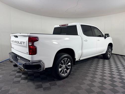 Summit White 2021 Chevrolet Silverado 1500 LT