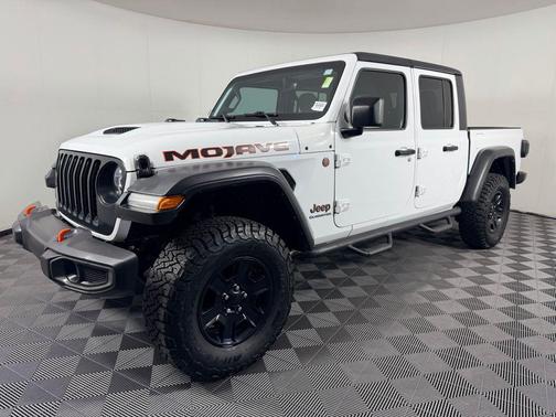Bright White Clearcoat 2022 Jeep Gladiator Mojave 4x4