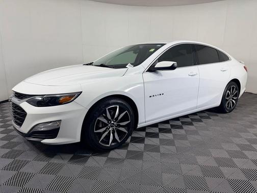 2023 Chevrolet Malibu FWD RS