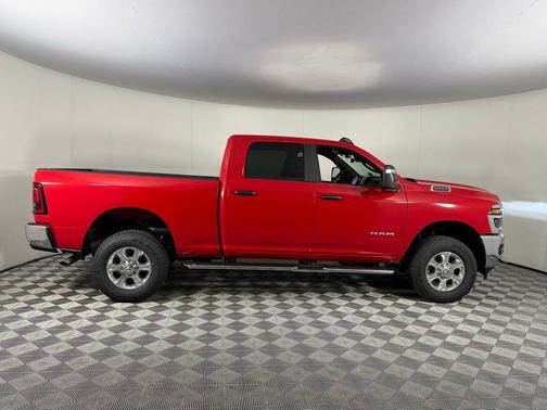 Flame Red Clearcoat 2026 RAM 2500 Big Horn Crew Cab 4x4 6'4' Box