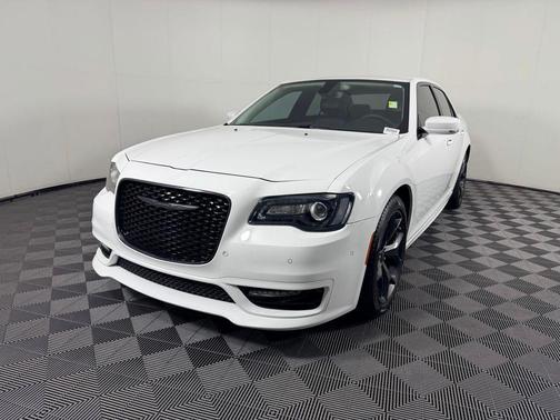 2023 Chrysler 300 Touring