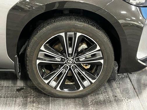 2023 Toyota bZ4X Limited