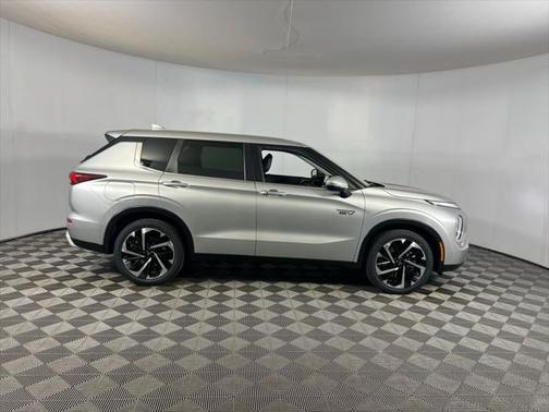 2023 Mitsubishi Outlander PHEV SE S-AWC