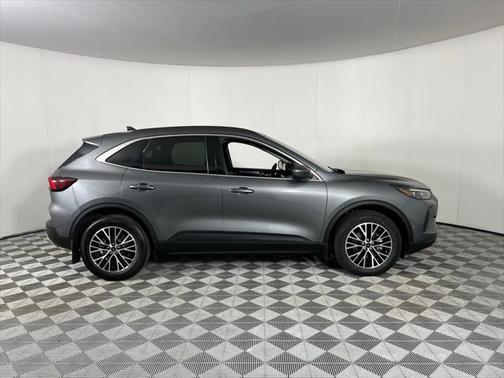 2023 Ford Escape PHEV SE