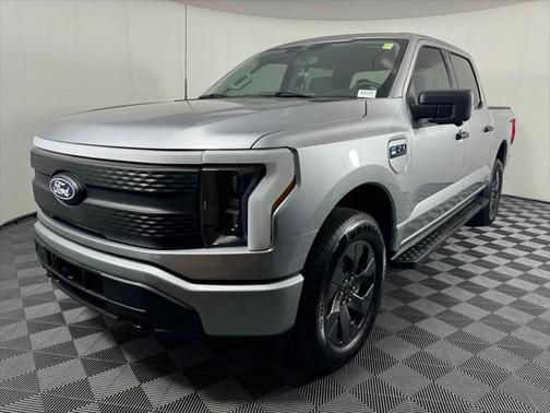 2024 Ford F-150 Lightning XLT