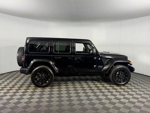 Black Clearcoat 2025 Jeep Wrangler 4xe Sahara