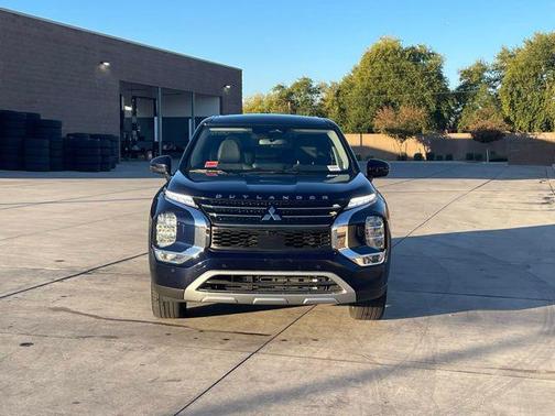 2024 Mitsubishi Outlander SE Black Edition S-AWC