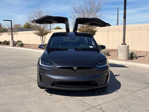 2024 Tesla Model X Long Range