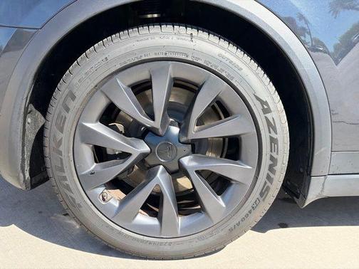 2024 Tesla Model X Long Range