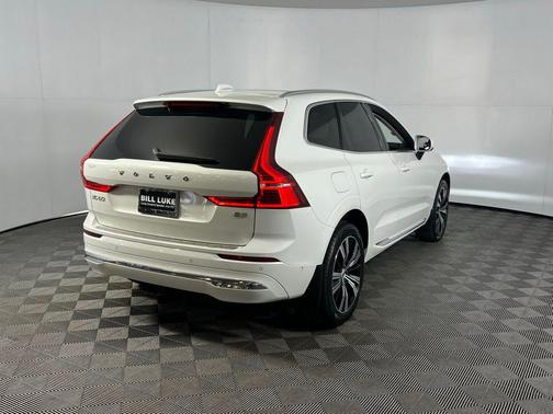 2022 Volvo XC60 B5 Inscription