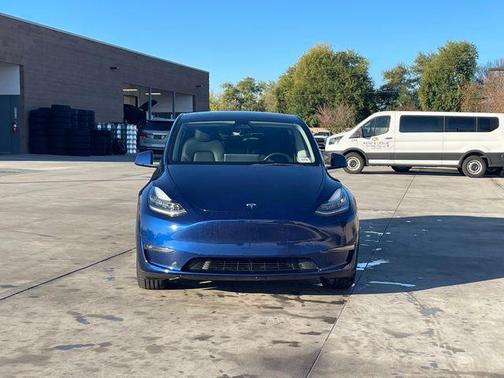 2023 Tesla Model Y Long Range Dual Motor All-Wheel Drive