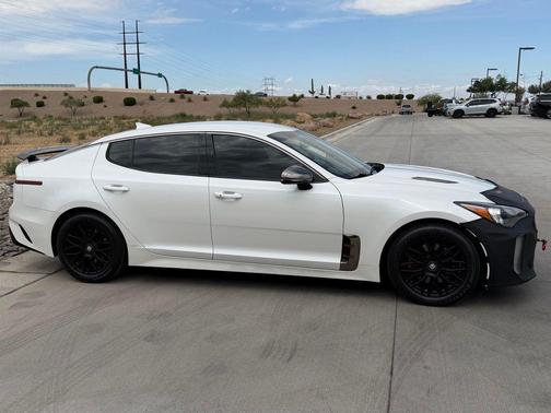 Snow White Pearl 2020 Kia Stinger GT-Line