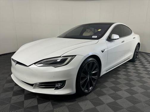 2021 Tesla Model S Long Range