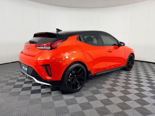 2020 Hyundai Veloster Base