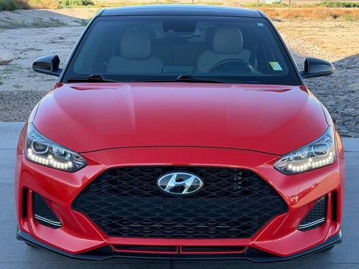 2020 Hyundai Veloster Base