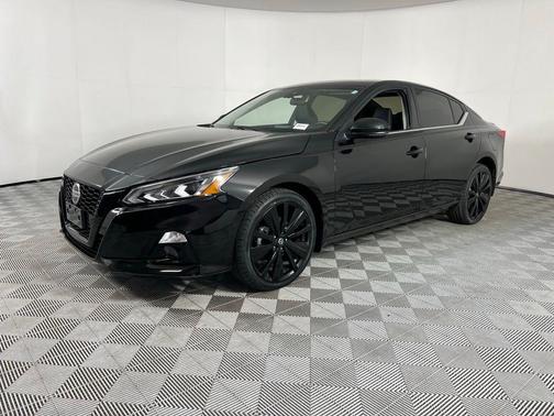 2022 Nissan Altima SR Intelligent AWD