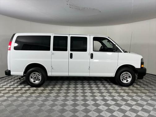 2019 GMC Savana 2500 LS