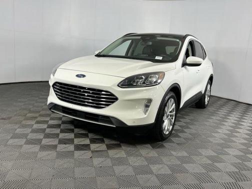 2022 Ford Escape Titanium