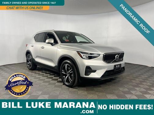 2025 Volvo XC40 B5 Core Bright Theme
