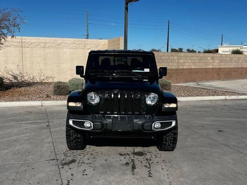 2022 Jeep Gladiator Sport S
