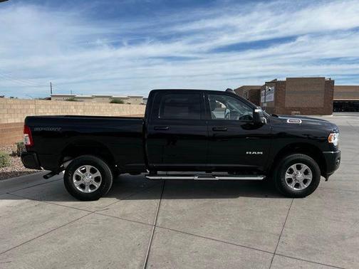 2024 RAM 2500 Big Horn Crew Cab 4x4 6'4' Box