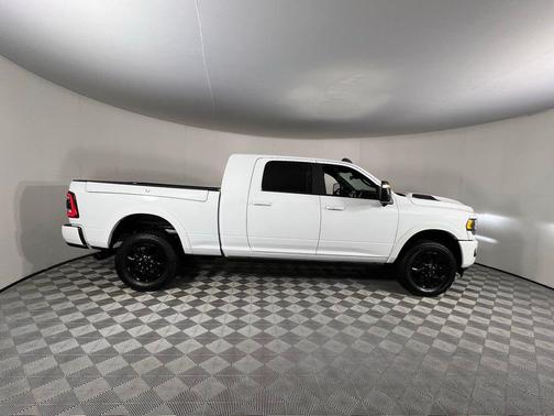 2023 RAM 2500 Limited Mega Cab 4x4 6'4' Box