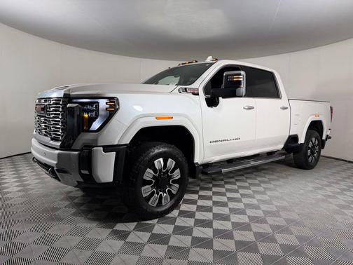 White Frost 2024 GMC Sierra 2500 Denali