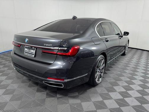 2022 BMW 750 i xDrive