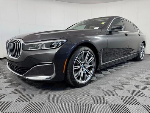 2022 BMW 750 i xDrive