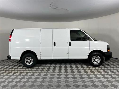 2020 Chevrolet Express 2500 RWD 2500 Regular Wheelbase WT
