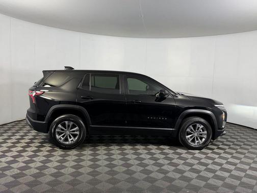 Mosaic Black Metallic 2025 Chevrolet Equinox 1LT