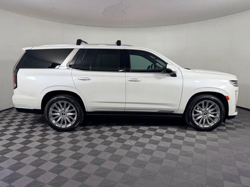 2022 Cadillac Escalade Premium Luxury