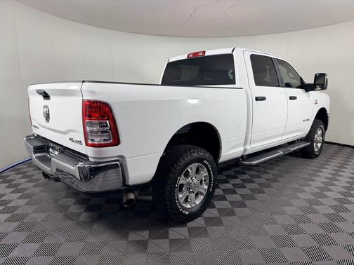 2023 RAM 2500 Big Horn Crew Cab 4x4 6'4' Box