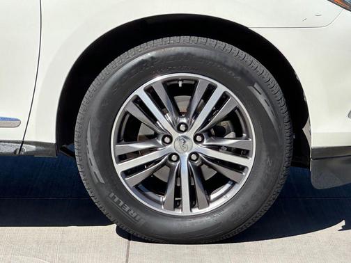 2016 INFINITI QX60 Base