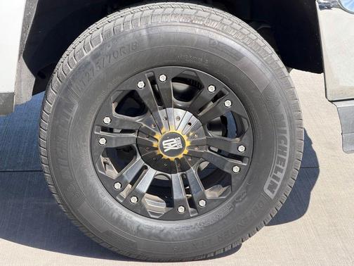 Summit White 2018 Chevrolet Silverado 1500 1LT