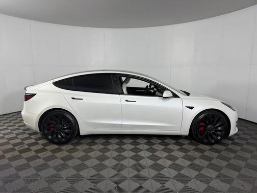 Pearl White 2023 Tesla Model 3 Performance