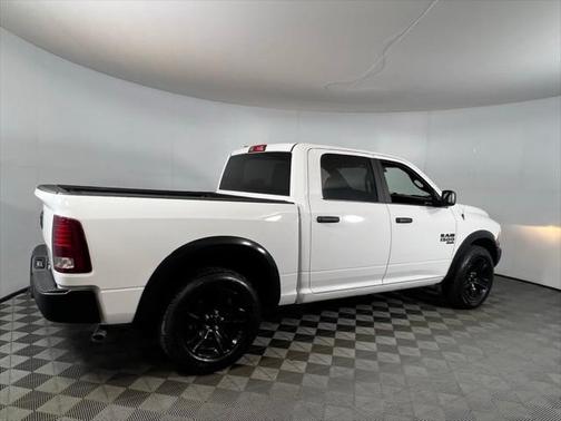 2024 RAM 1500 Classic Warlock Crew Cab 4x2 5'7' Box