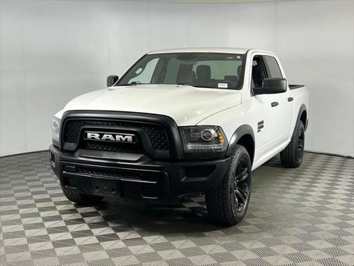 2024 RAM 1500 Classic Warlock Crew Cab 4x2 5'7' Box