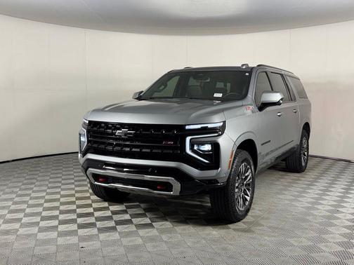 Sterling Gray Metallic 2025 Chevrolet Suburban 4WD Z71