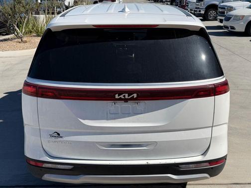 2023 Kia Carnival LX