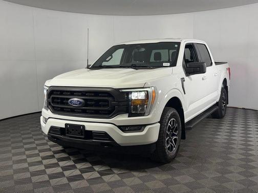 Oxford White 2023 Ford F-150 XLT